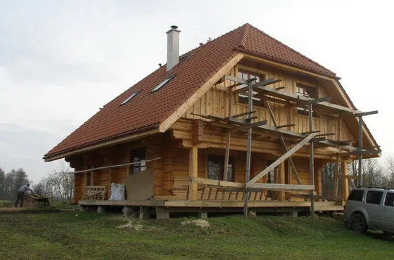 Dakstiņu jumts Brunavā 2