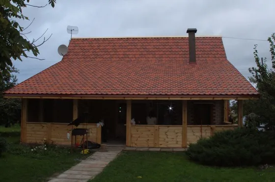 Dakstiņu jumts Līvānu mājai 2