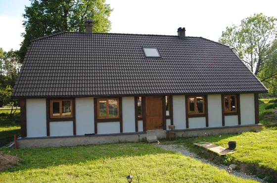 Vācu stila ēka Vallē 3